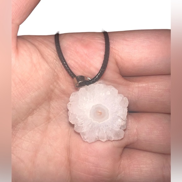 Sliced Quartz Pendant - Picture 3 of 3